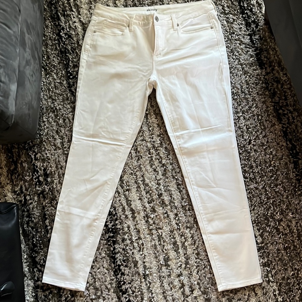 Women’s white denim